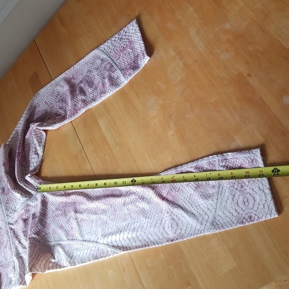 Varley Letelux Kensington Legging Tight in Coral Snake - Picture 7 of 14